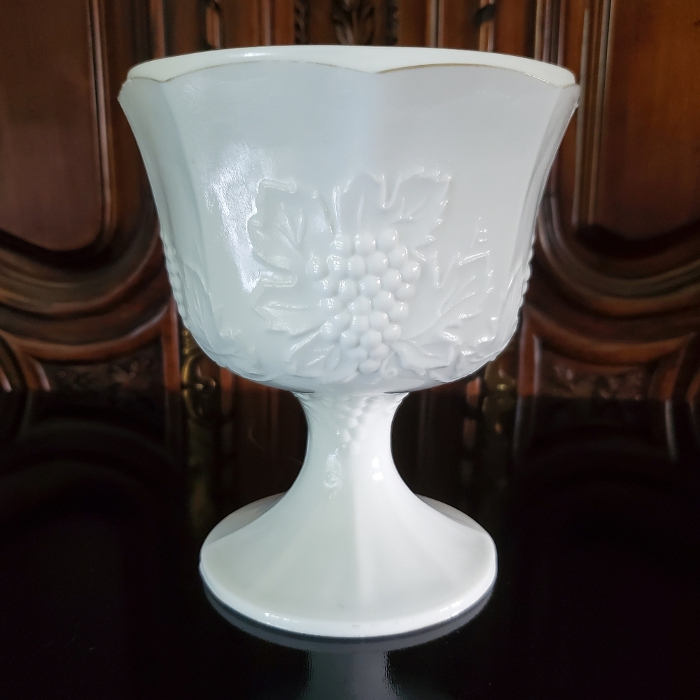 Vntg 6 1/2" "Harvest" 5 1/2" Wide Milk Glass Medium Planter by Colony